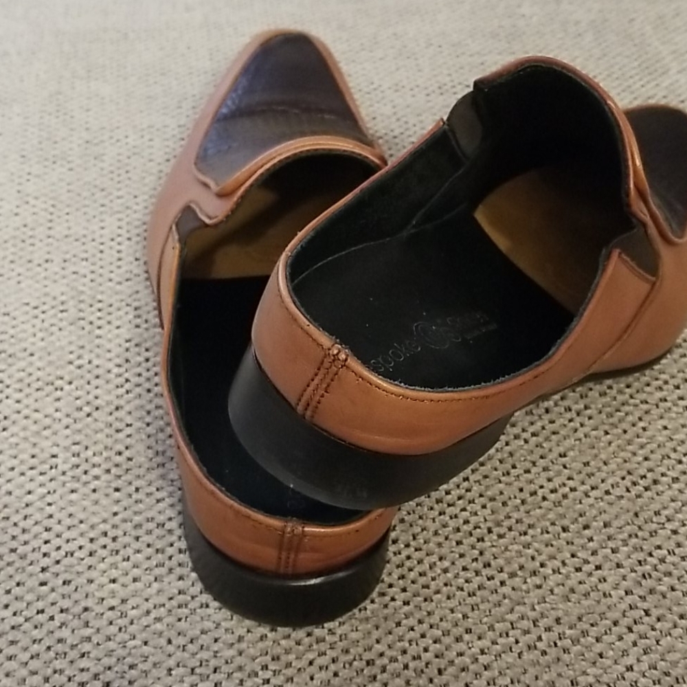 Shoes - Picture 4 of 4